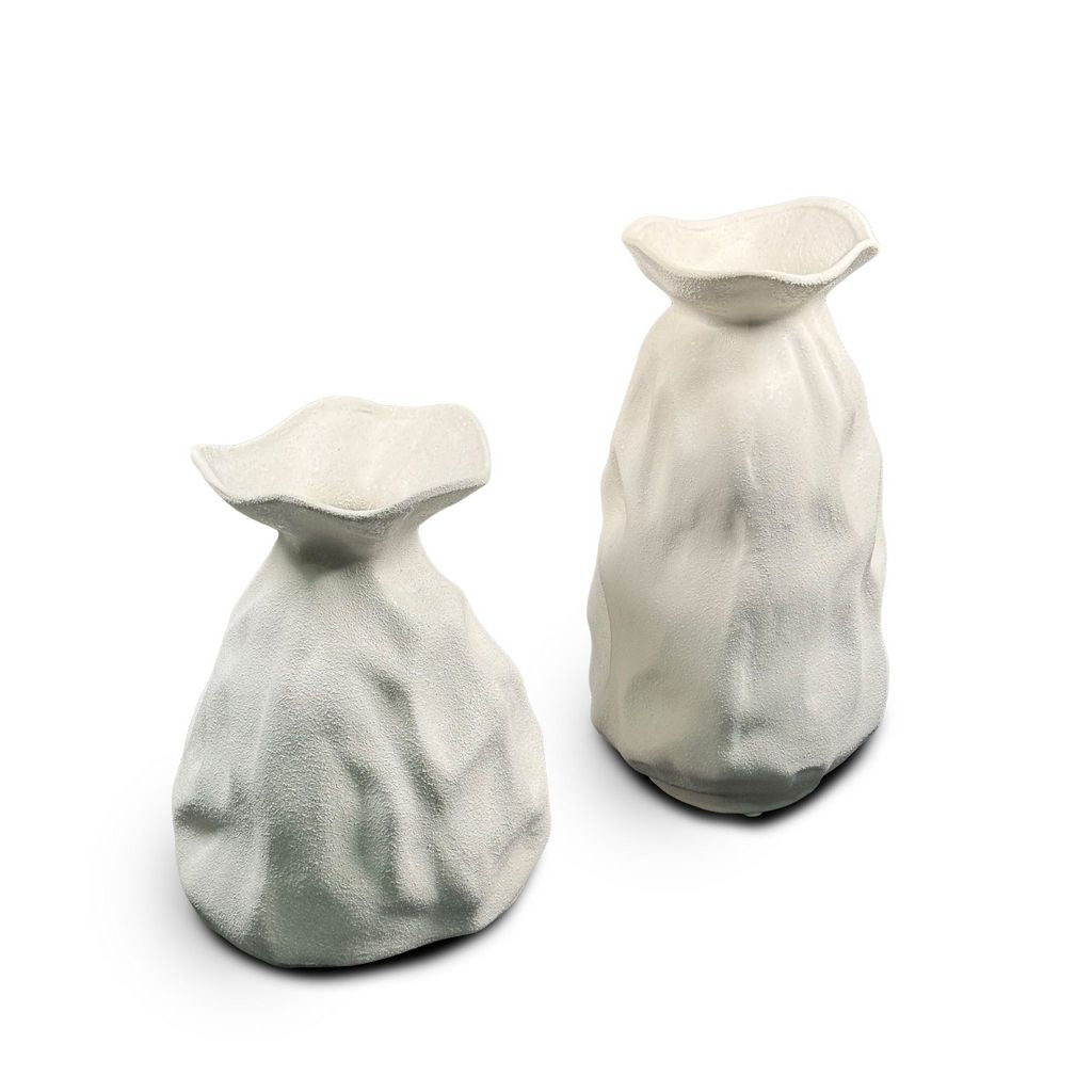 CESE335 WHITE VASES