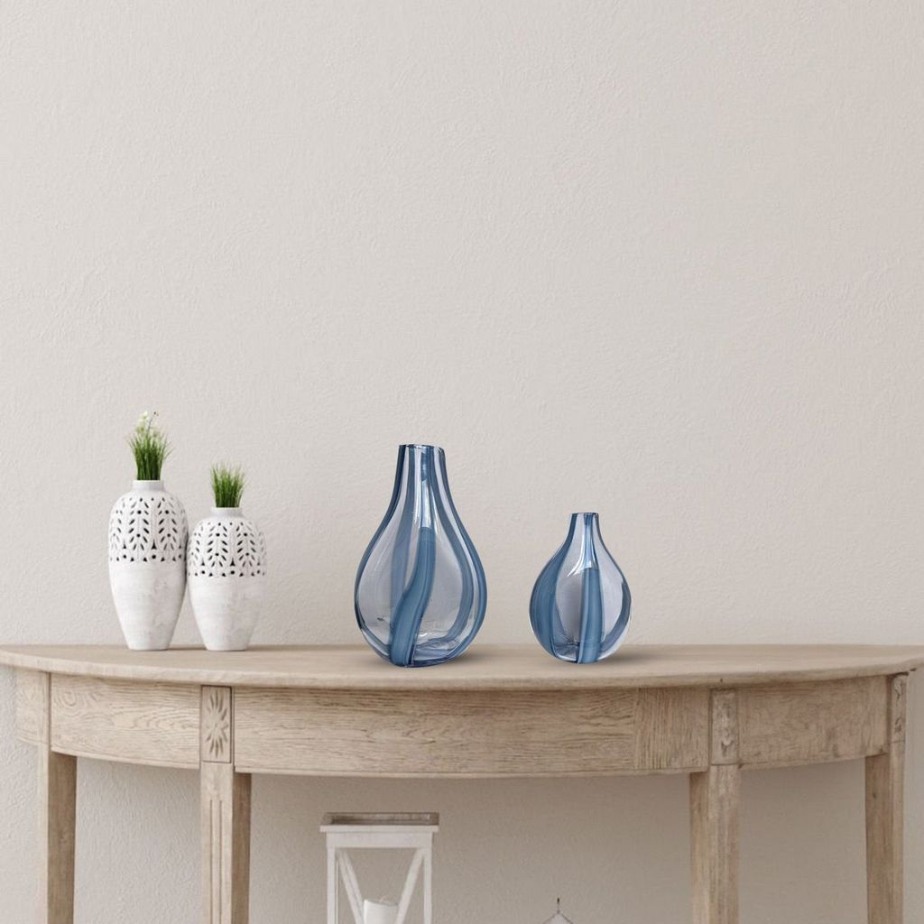 GV384 BLUE VASES