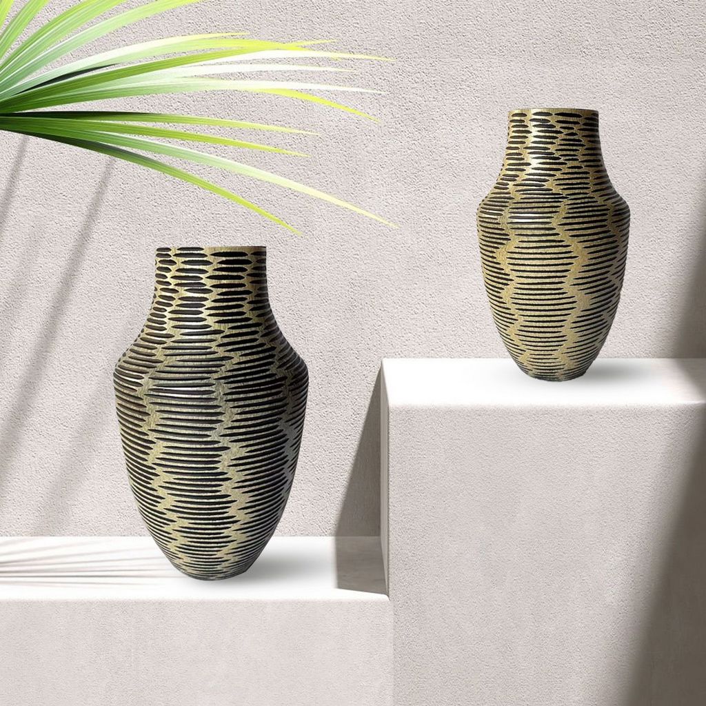 GD390 BLACK GOLD VASES