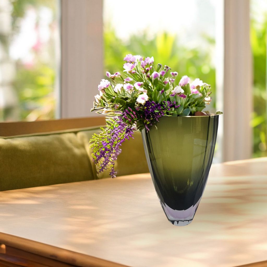 GV415 GREEN VASES